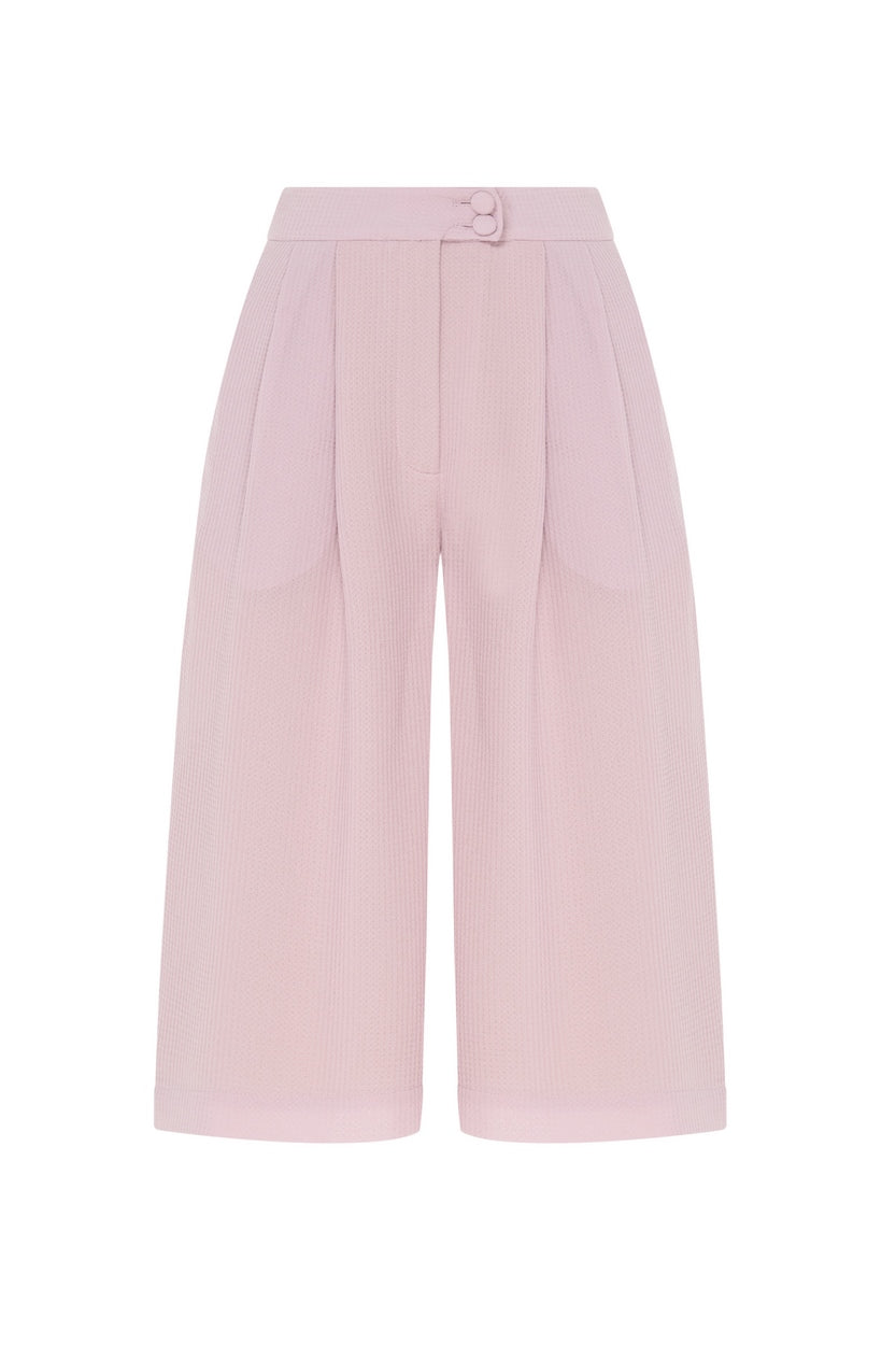 Bermuda Shorts in Taffy Pink