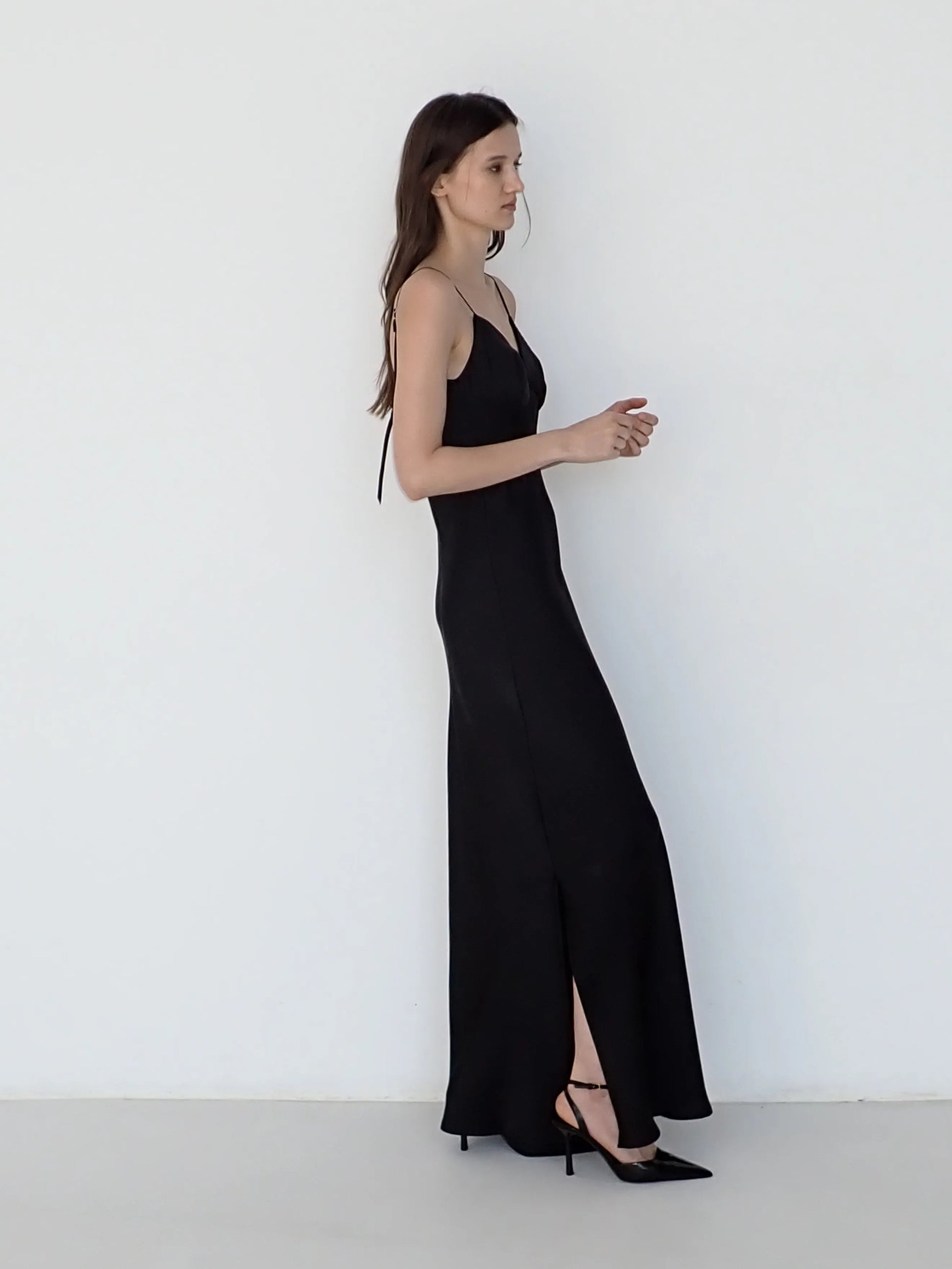 long dress designer wear Off-the-Shoulder A-Line Prom with Side Slit Indian Ethnic Wear Party Wear Long Dress With Dupatta For Women That Comes With Tabby Organza Silk Fabric Fully Flair Kali Pattern And Canvas Patta With Dupatta.Product Description of Floral Dress For Women Elegant Designer Dresses for Women