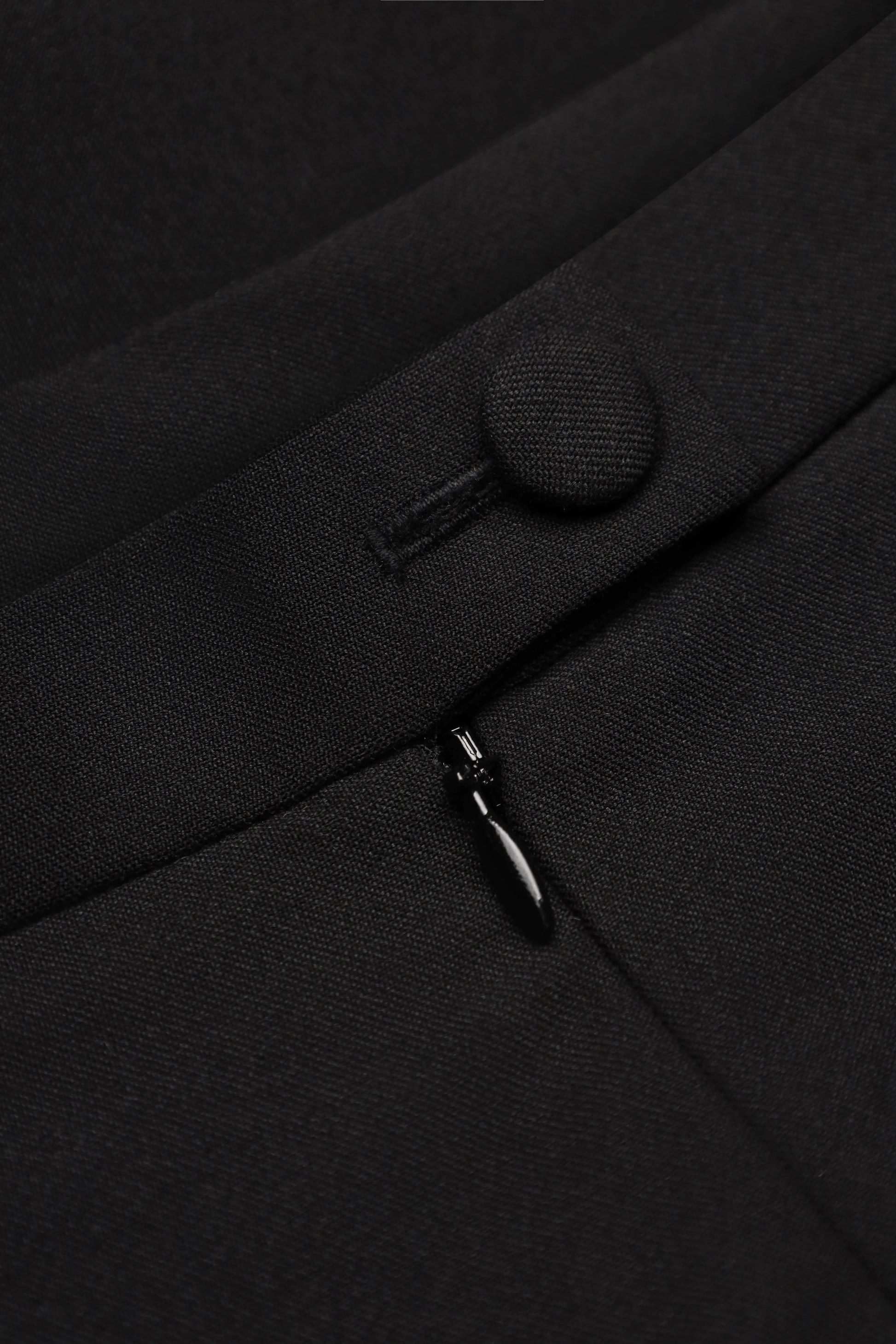 Hip Cut-Out Pencil Skirt in Black