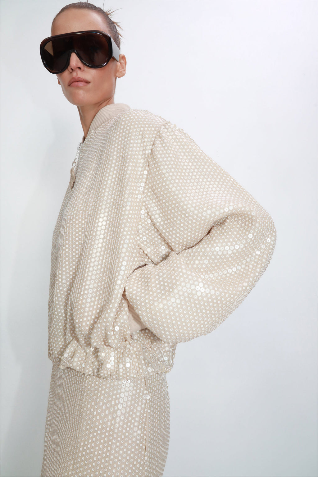 Sequined blazer with relaxed silhouette and crochet front