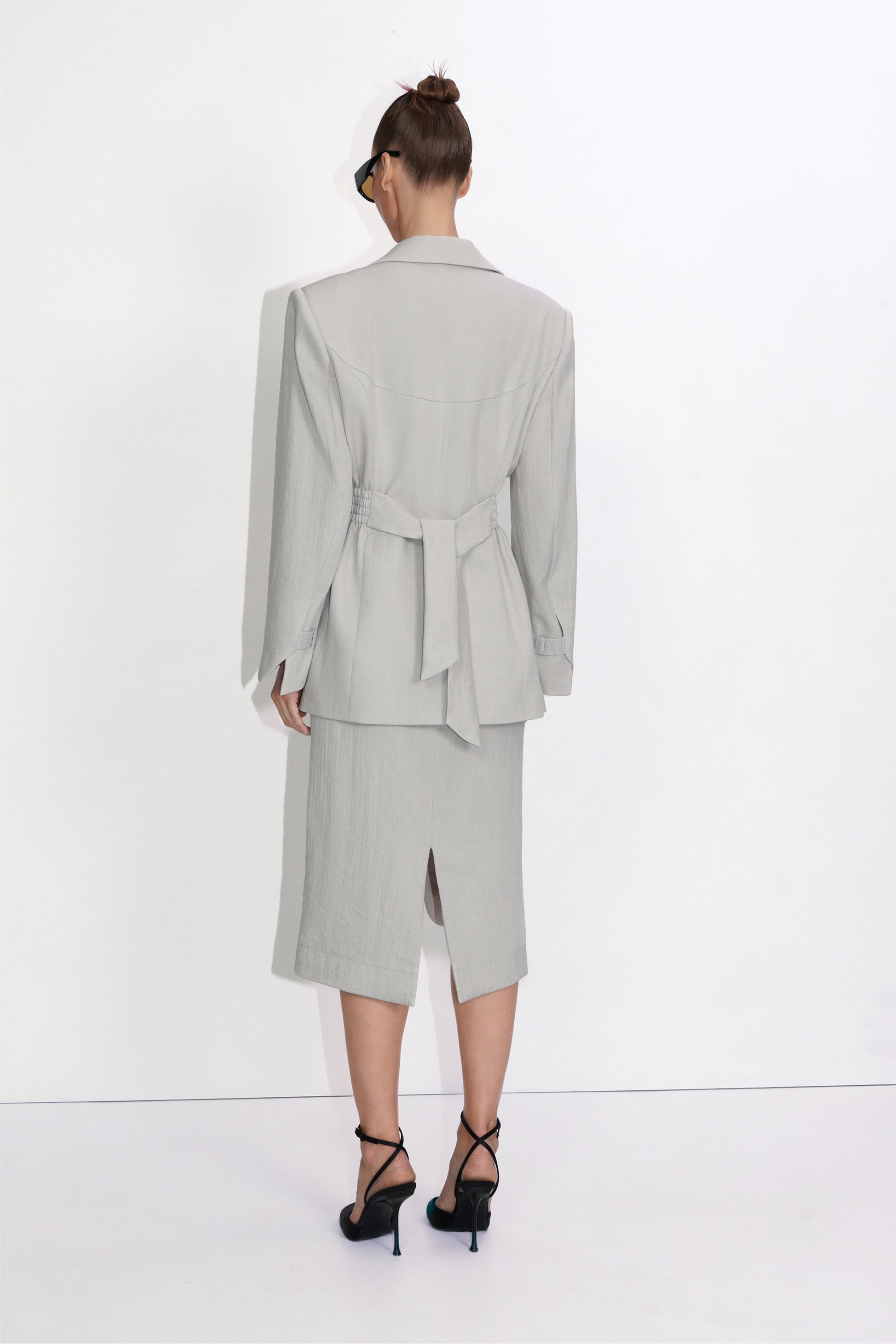 Tailored slit midi skirt in gray