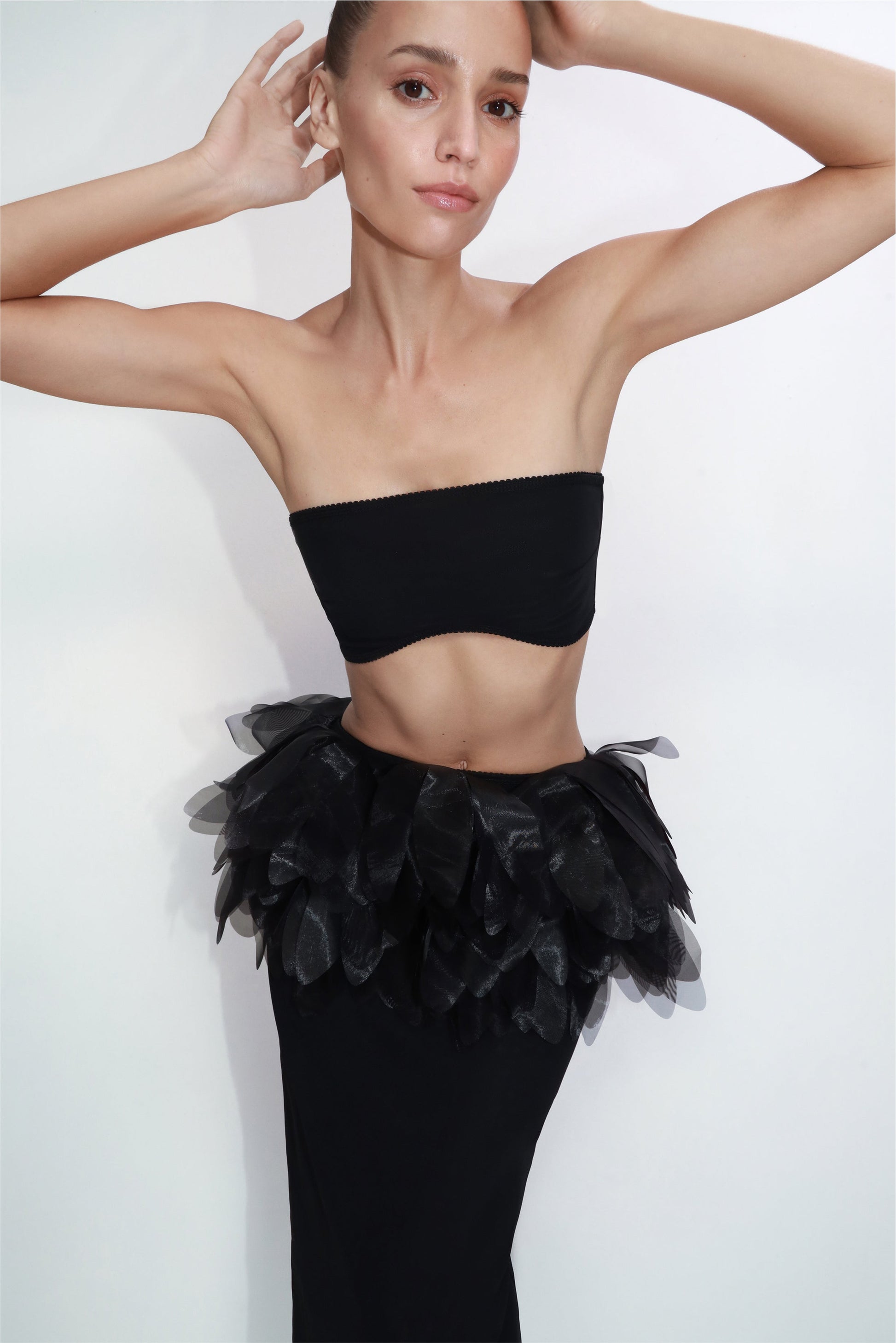 Minimalist bandeau crop top in stretch fabric