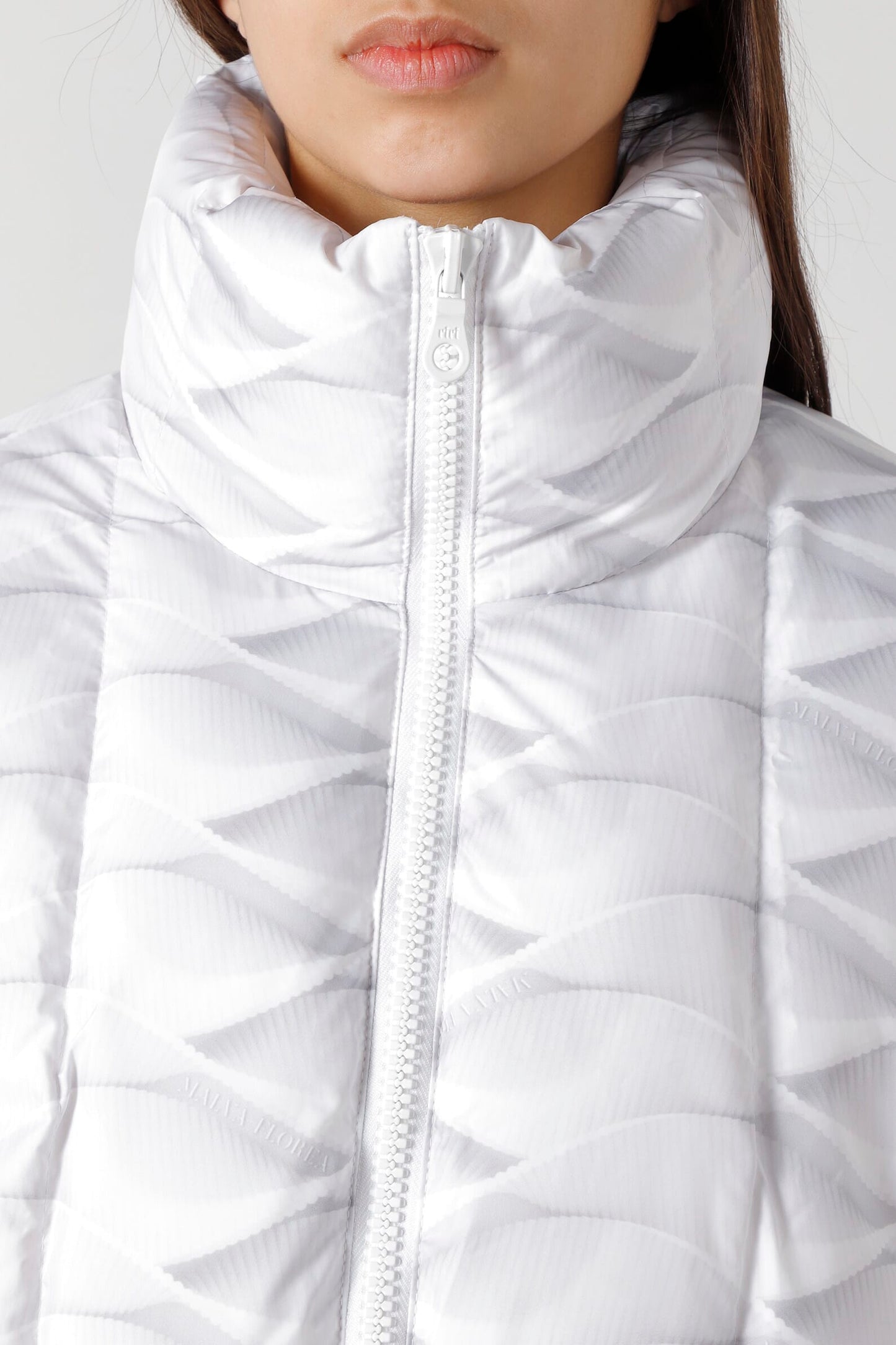 Short down puffer jacket